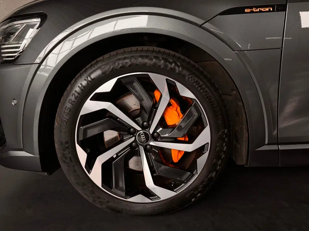 Audi e-tron 55 S uit 2022, foto 9