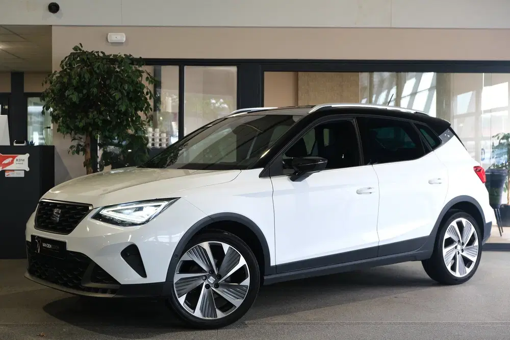 SEAT Arona 1.0 TSI FR 110PK DSG Facelift Led Navi Cam uit 2022