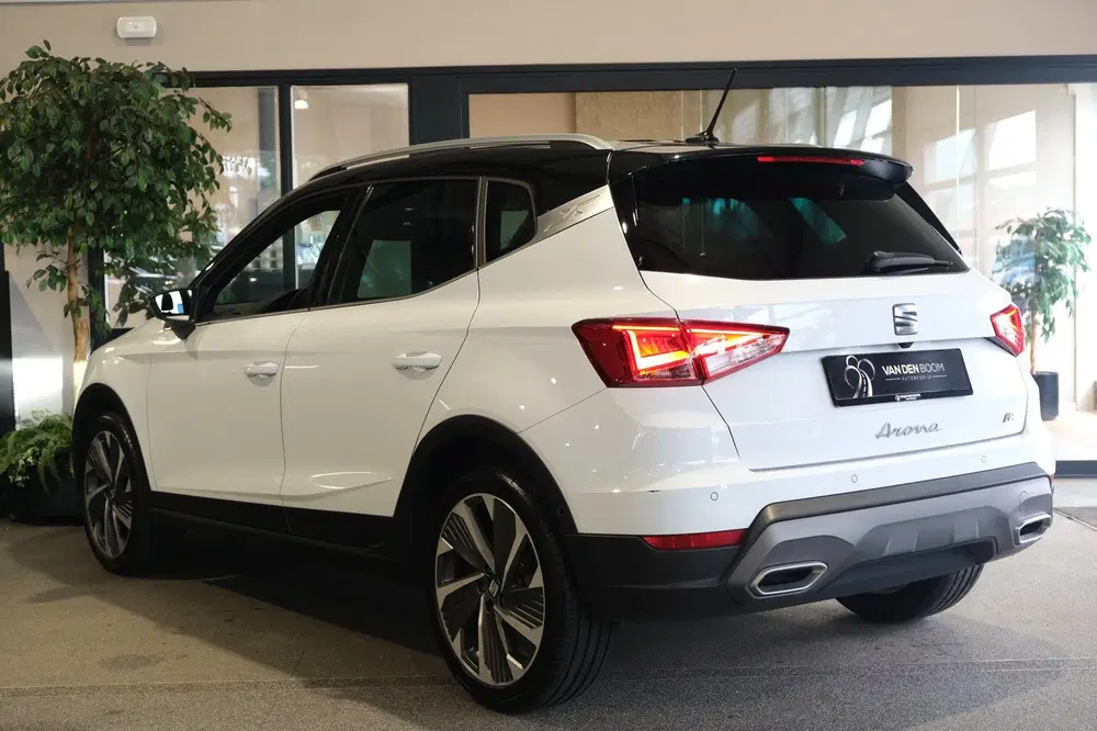 SEAT Arona 1.0 TSI FR 110PK DSG Facelift Led Navi Cam uit 2022, foto 2
