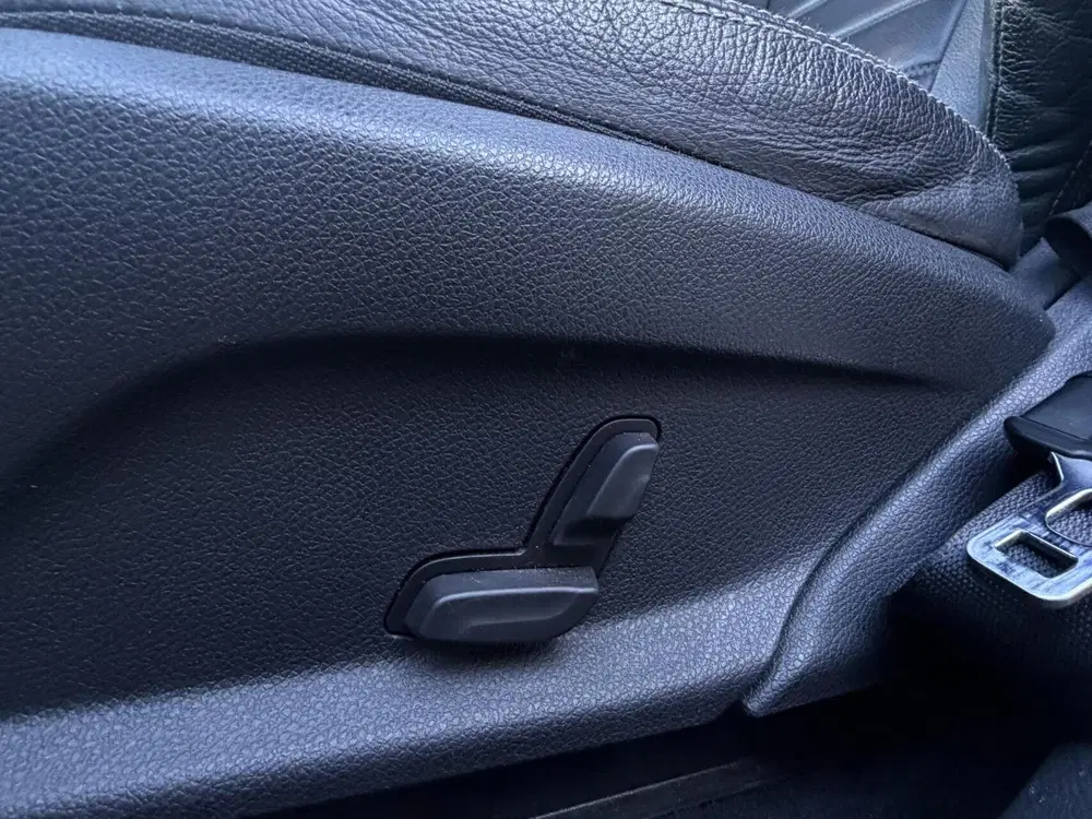 Mercedes-Benz EQC Mercedes EQC 400 4MATIC 80 kWh Pano uit 2020, foto 13