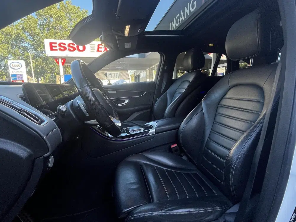 Mercedes-Benz EQC Mercedes EQC 400 4MATIC 80 kWh Pano uit 2020, foto 4