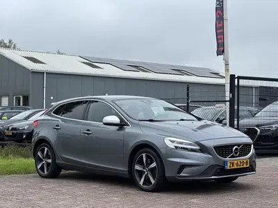 Volvo V40 1.5 T3 Polar+ Sport R-Design trekhaak lede uit 2019