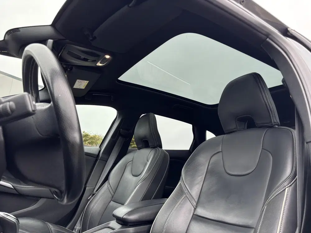 Volvo V40 1.5 T3 Polar+ Sport R-Design trekhaak lede uit 2019, foto 9
