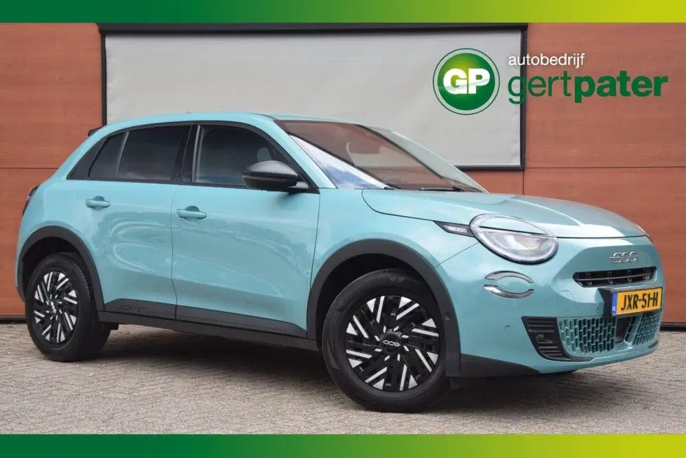 Fiat 600 1.2 Hybrid Urban Keyless uit 2024