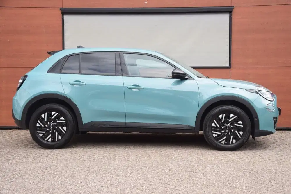 Fiat 600 1.2 Hybrid Urban Keyless uit 2024, foto 11