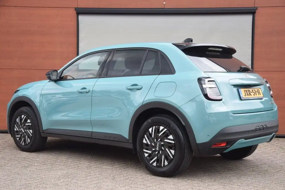 Fiat 600 1.2 Hybrid Urban Keyless uit 2024, foto 2
