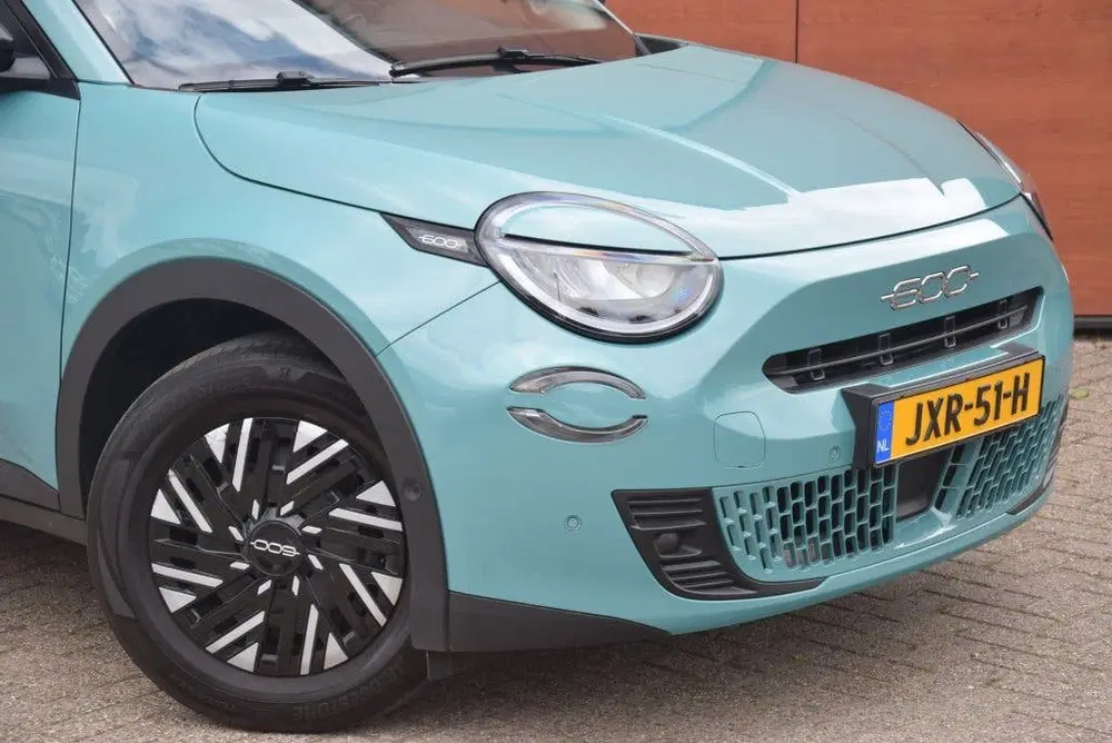 Fiat 600 1.2 Hybrid Urban Keyless uit 2024, foto 3
