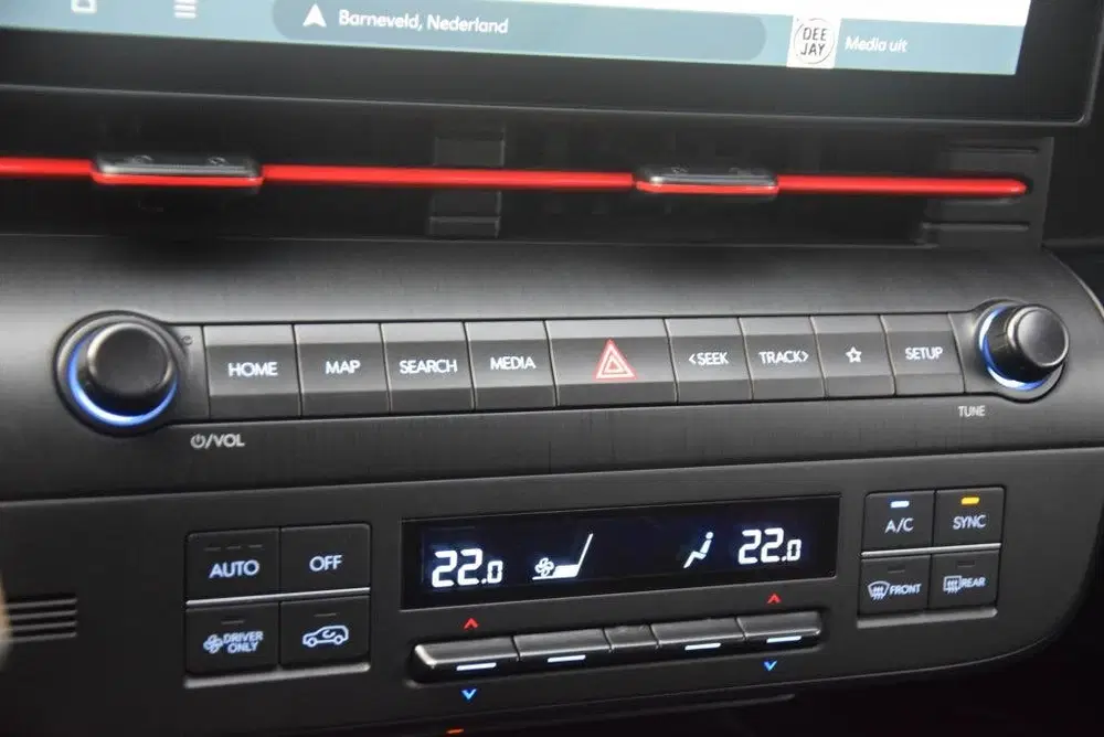 Hyundai KONA 1.6GDI HEV N-Line LED uit 2023, foto 15
