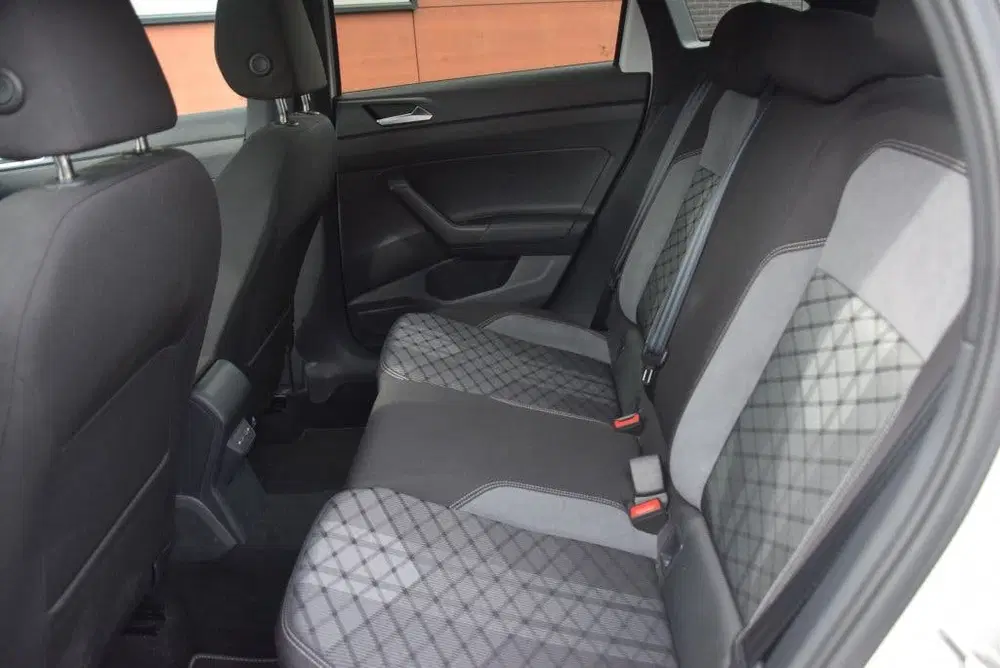Volkswagen Taigo 1.0TSI R-Line Business Pano uit 2024, foto 7