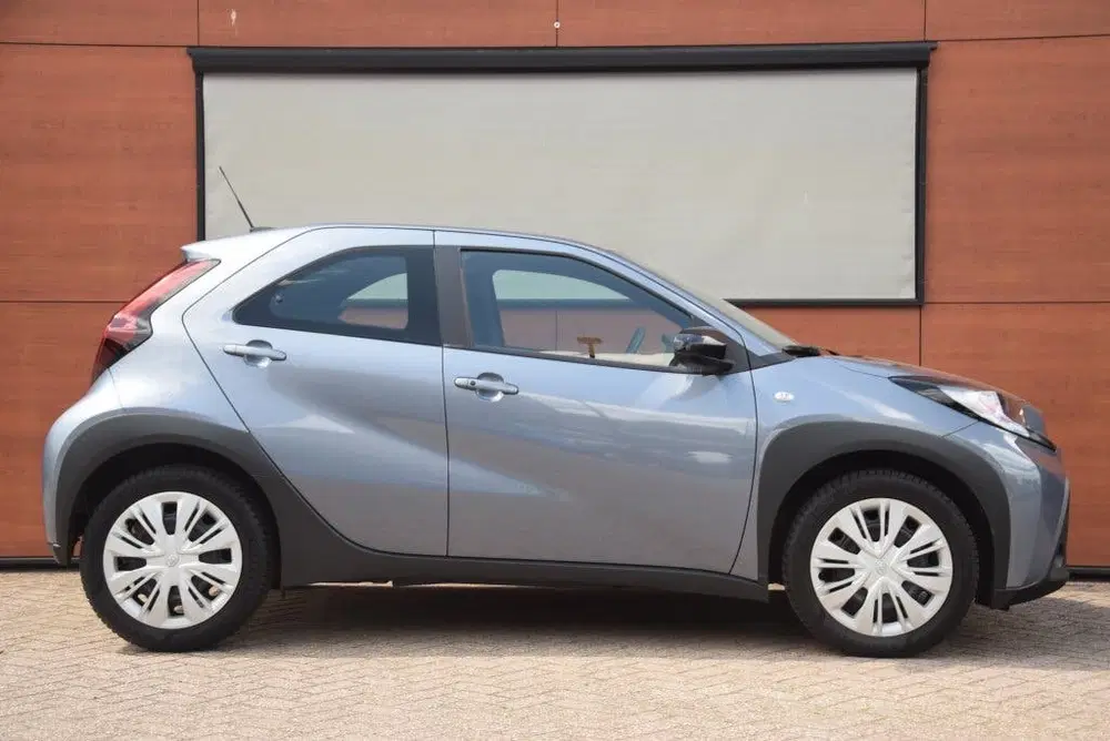 Toyota Aygo X 1.0 VVT-i S-CVT Play Camera uit 2024, foto 7