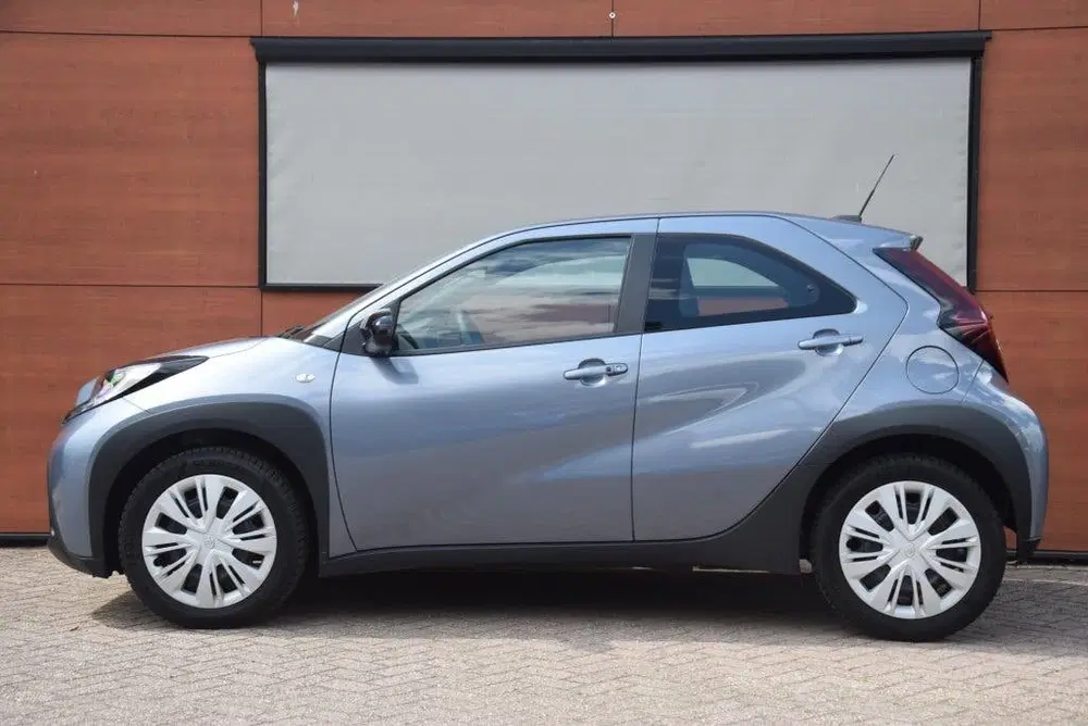 Toyota Aygo X 1.0 VVT-i S-CVT Play Camera uit 2024, foto 8