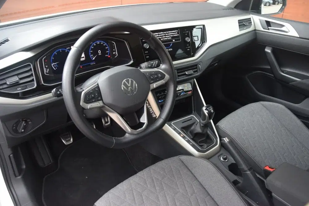 Volkswagen Polo 1.0TSI Move Pano uit 2024, foto 6