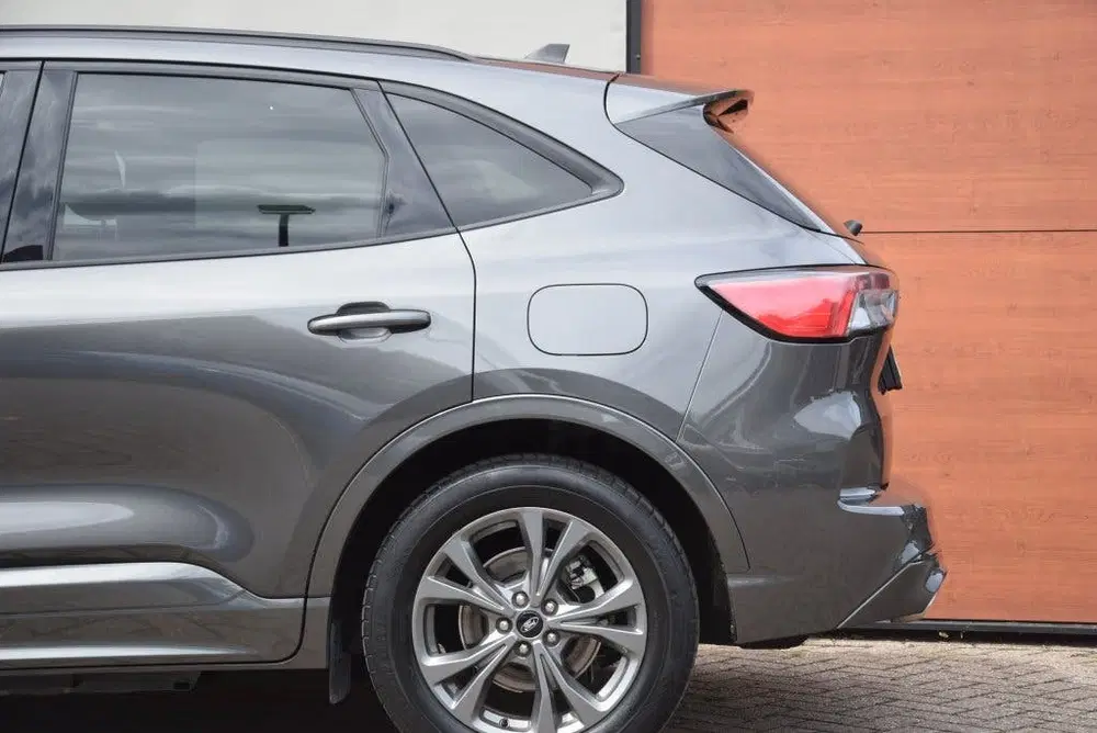 Ford Kuga 2.5 PHEV ST-Line 225PK Camera uit 2021, foto 13