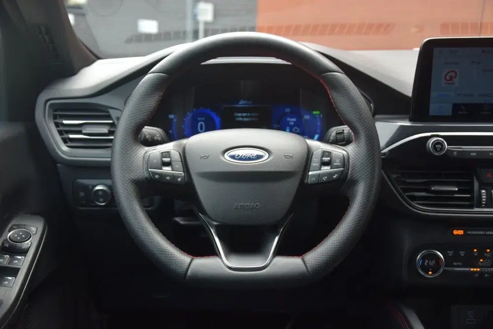 Ford Kuga 2.5 PHEV ST-Line 225PK Camera uit 2021, foto 15