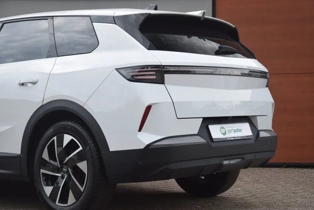 Opel Grandland 1.2 Hybrid Edition Techpakket uit 2025, foto 12