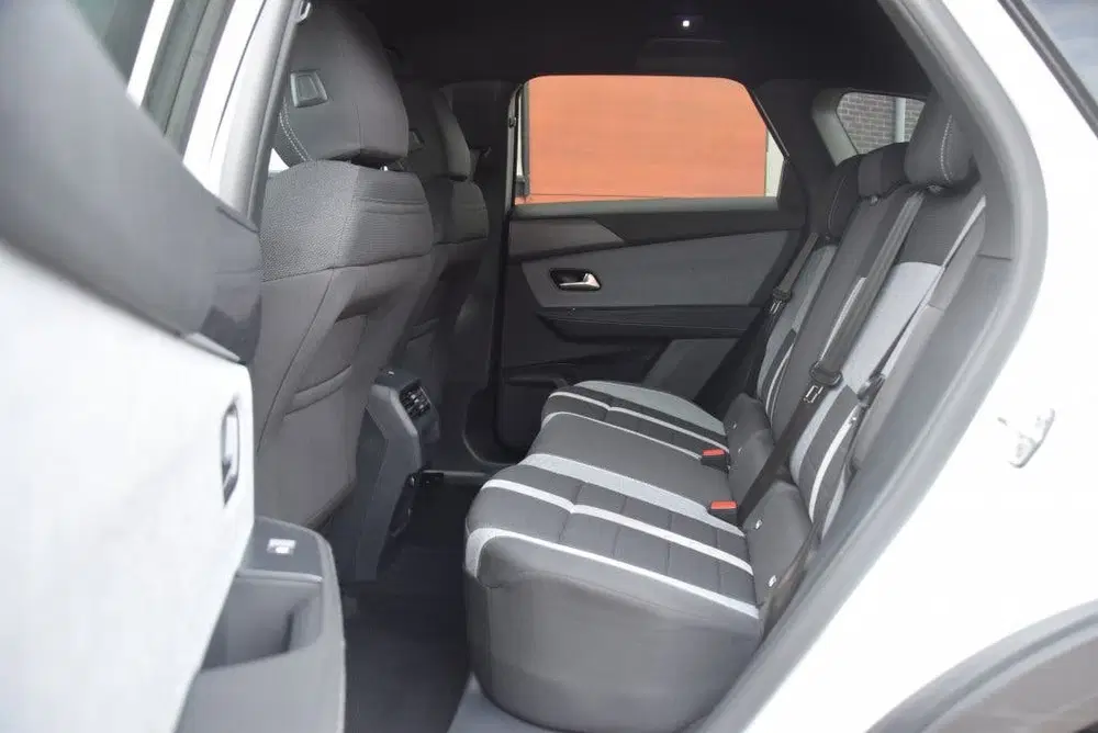 Opel Grandland 1.2 Hybrid Edition Techpakket uit 2025, foto 8