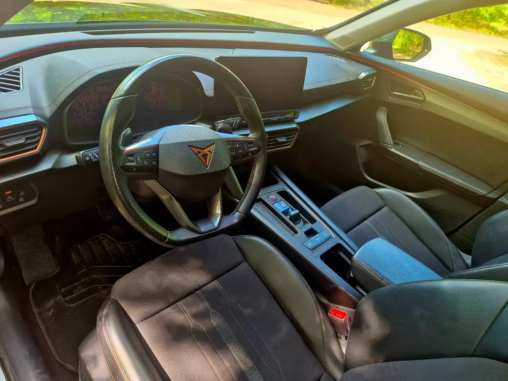 Cupra Formentor 1.5 TSI Business Edition camera digi dashb uit 2022, foto 5