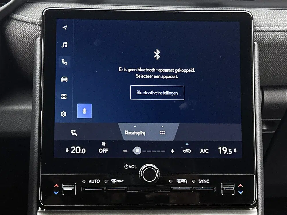 Lexus LBX 2WD uit 2025, foto 10