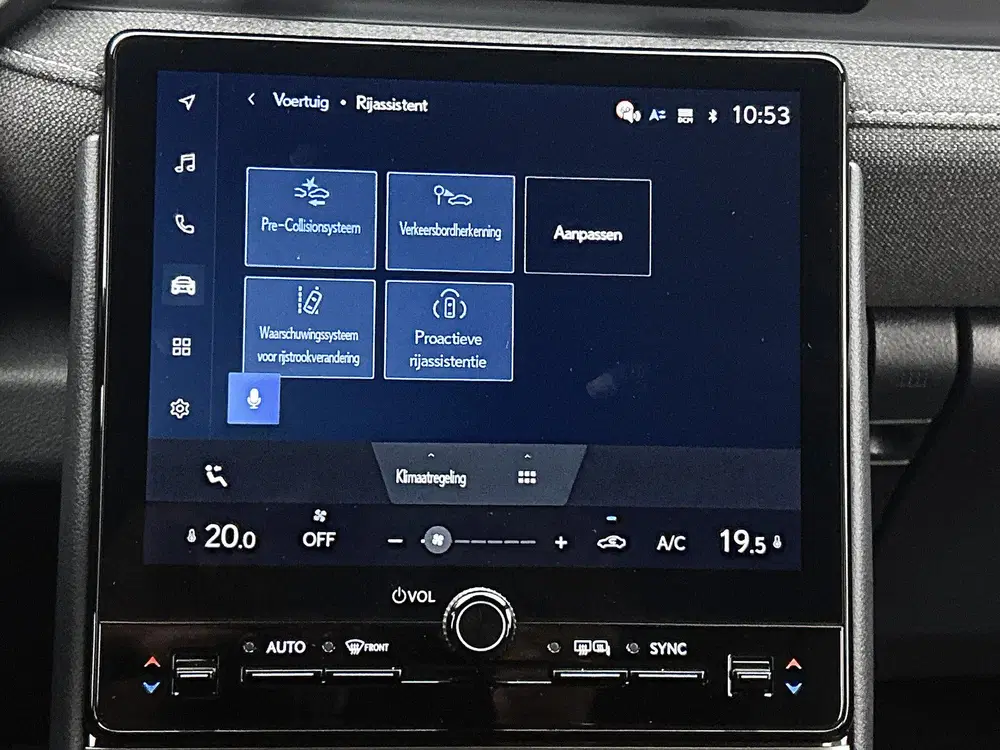 Lexus LBX 2WD uit 2025, foto 11