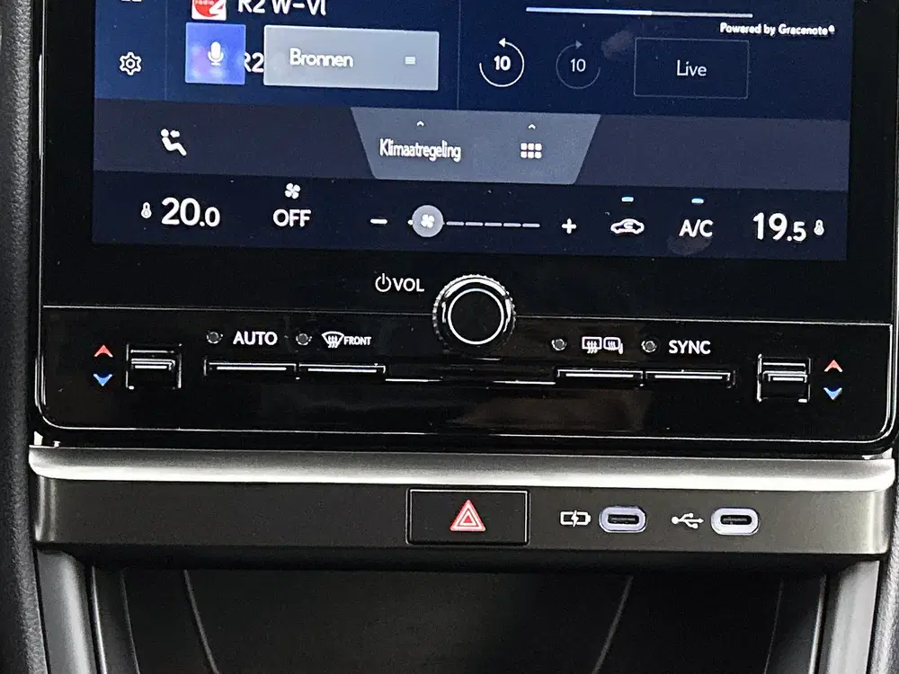 Lexus LBX 2WD uit 2025, foto 12