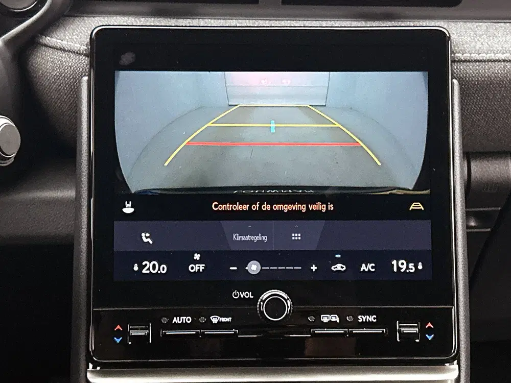 Lexus LBX 2WD uit 2025, foto 8
