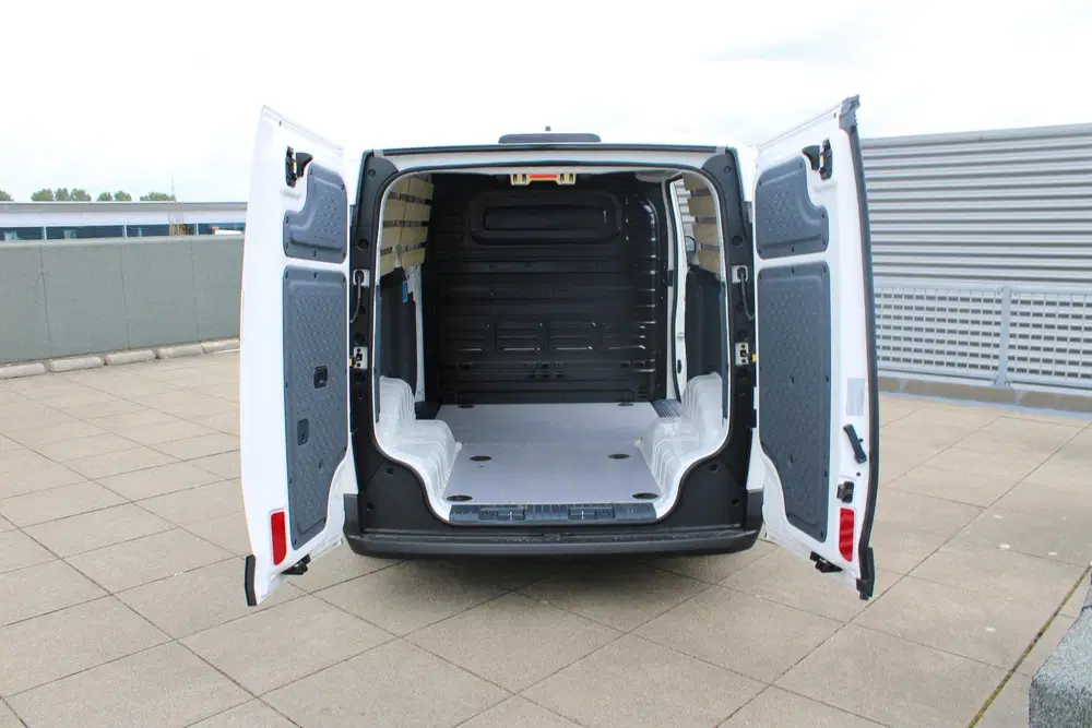 Kia PV5 L2H1 Plus 71.2 kWh uit 2026, foto 15