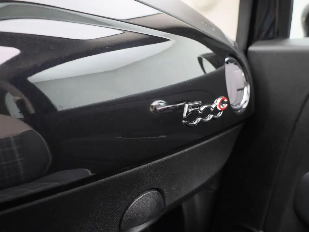 Fiat 500C 1.0 Hybrid Lounge uit 2021, foto 8