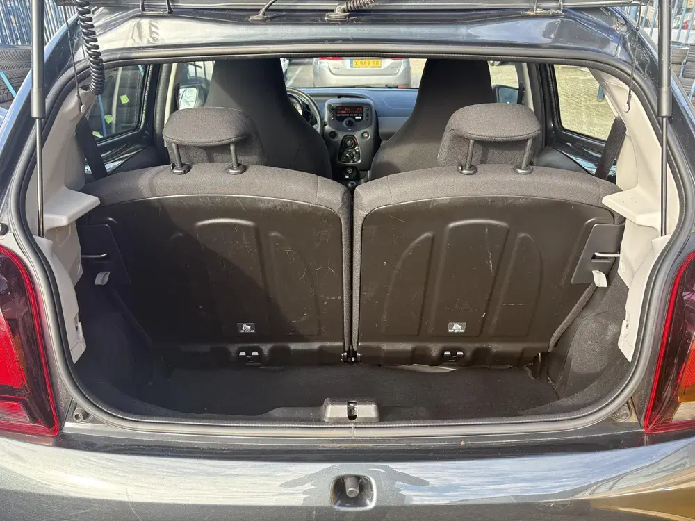 Peugeot 108 1.0 e-VTi Active uit 2021, foto 15