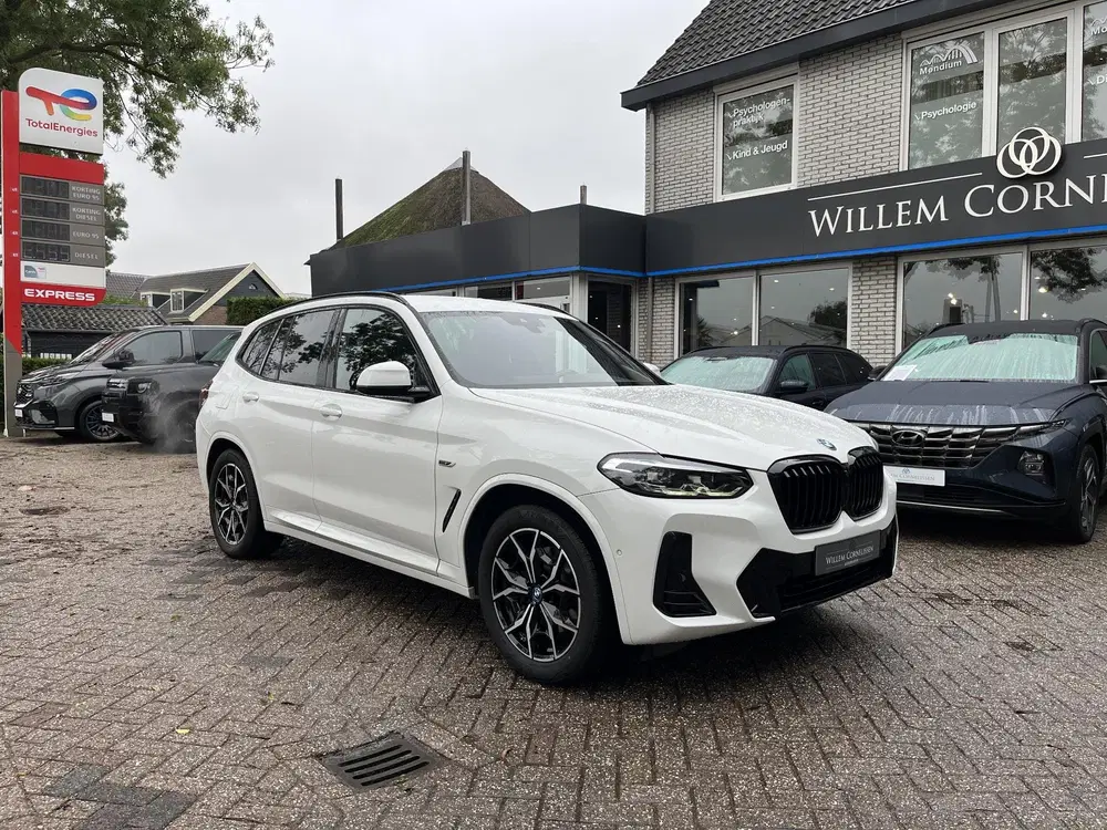 BMW X3 High Exec. M-Sport Trekhaak Camera Stoelve uit 2022, foto 3