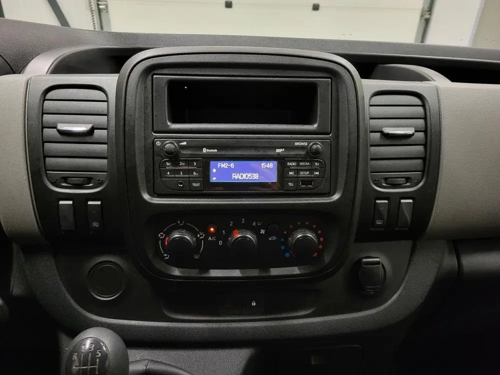 Renault Trafic 1.6dCi 8-Personenbus uit 2019, foto 11