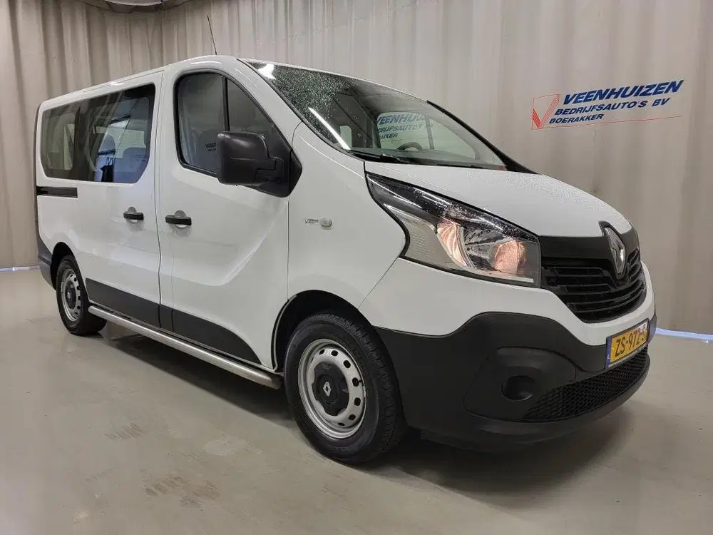Renault Trafic 1.6dCi 8-Personenbus uit 2019, foto 13