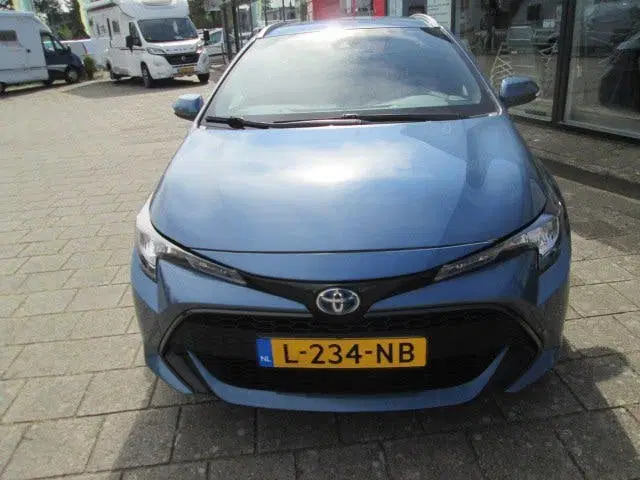 Toyota Corolla 1.8 Hybrid Active uit 2021, foto 5