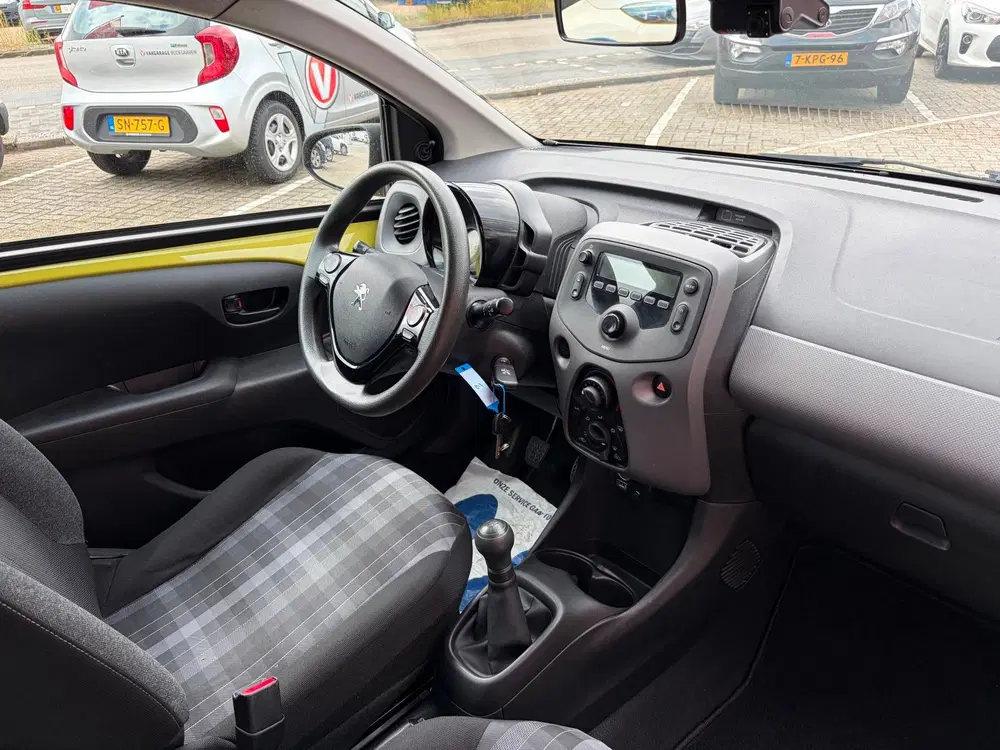 Peugeot 108 1.0 e-VTi Active 'Green Fizz' uit 2019, foto 10