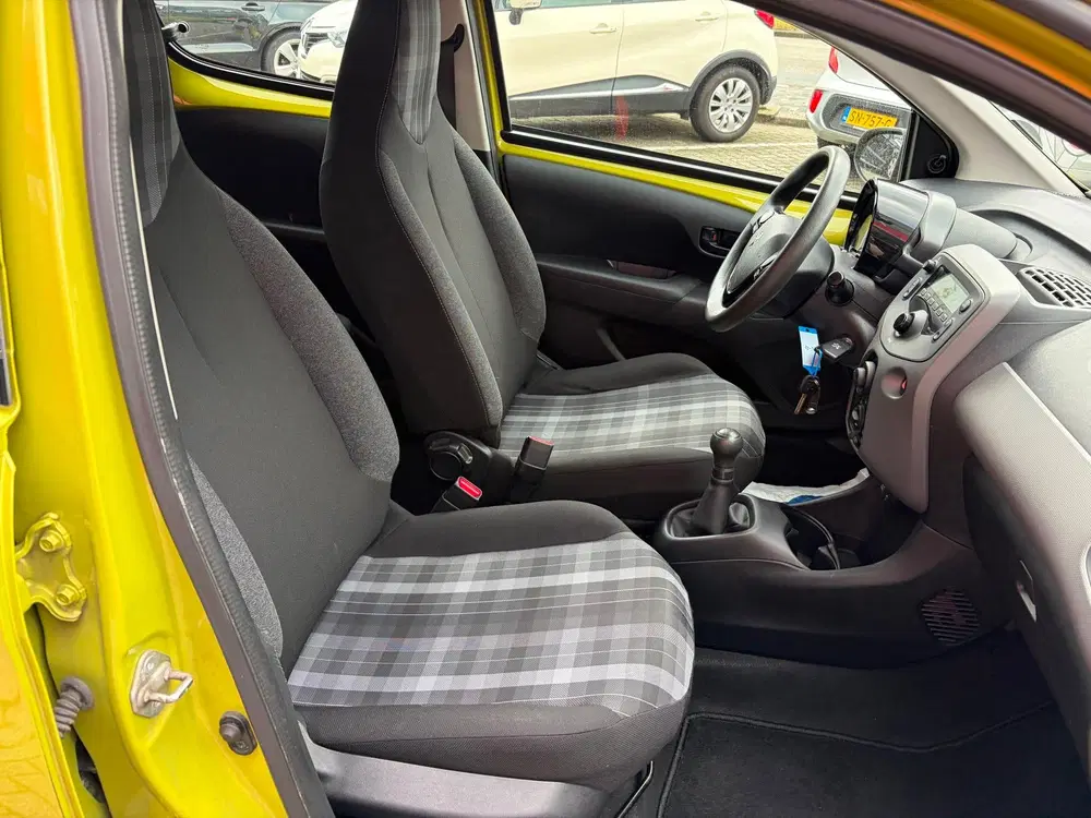 Peugeot 108 1.0 e-VTi Active 'Green Fizz' uit 2019, foto 12
