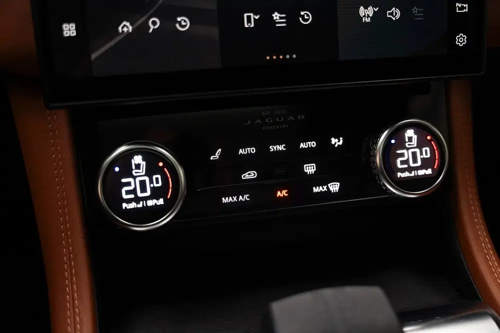 Jaguar F-Pace P400e PHEV R-Dynamic SE [ Panorama Leder M uit 2022, foto 11