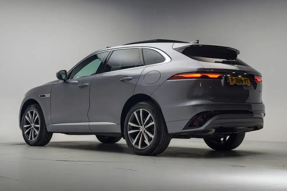 Jaguar F-Pace P400e PHEV R-Dynamic SE [ Panorama Leder M uit 2022, foto 3