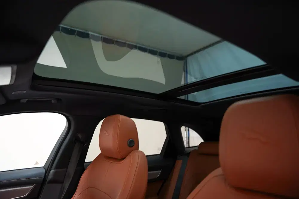 Jaguar F-Pace P400e PHEV R-Dynamic SE [ Panorama Leder M uit 2022, foto 5