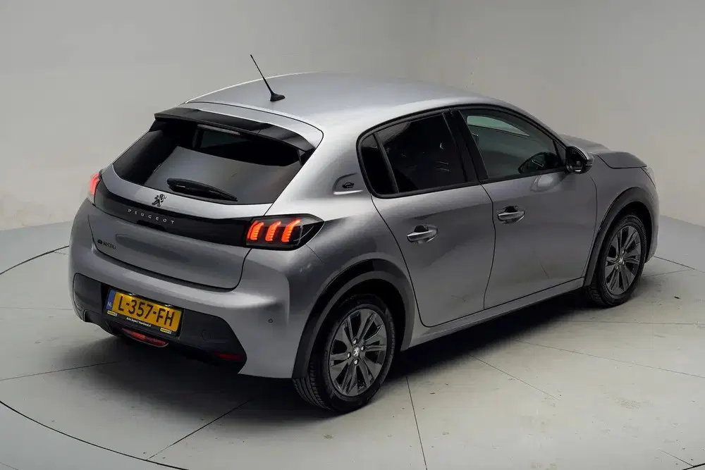 Peugeot 208 EV Allure 50 kWh 3-fase [ LED Apple uit 2021, foto 14