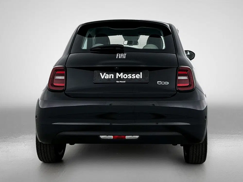 Fiat 500e 500e 42 kWh La Prima by Bocelli uit 2023, foto 3