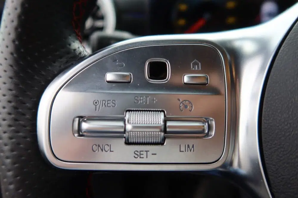Mercedes-Benz A-Klasse 250 e AMG Line AUTOMAAT Plug in Hybri uit 2022, foto 14
