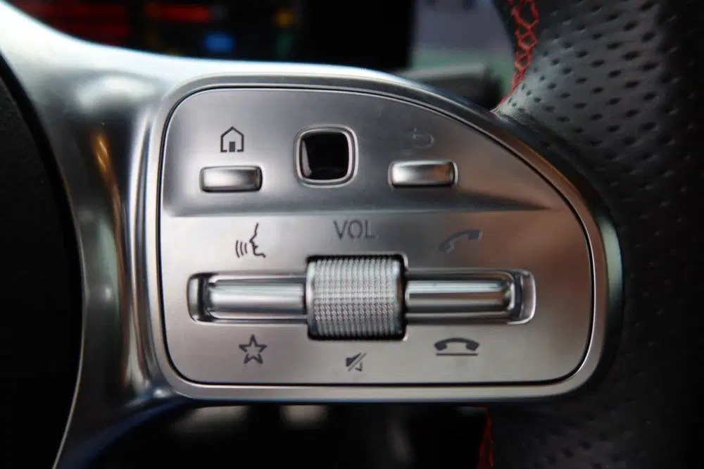 Mercedes-Benz A-Klasse 250 e AMG Line AUTOMAAT Plug in Hybri uit 2022, foto 15