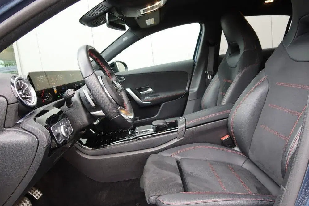 Mercedes-Benz A-Klasse 250 e AMG Line AUTOMAAT Plug in Hybri uit 2022, foto 5