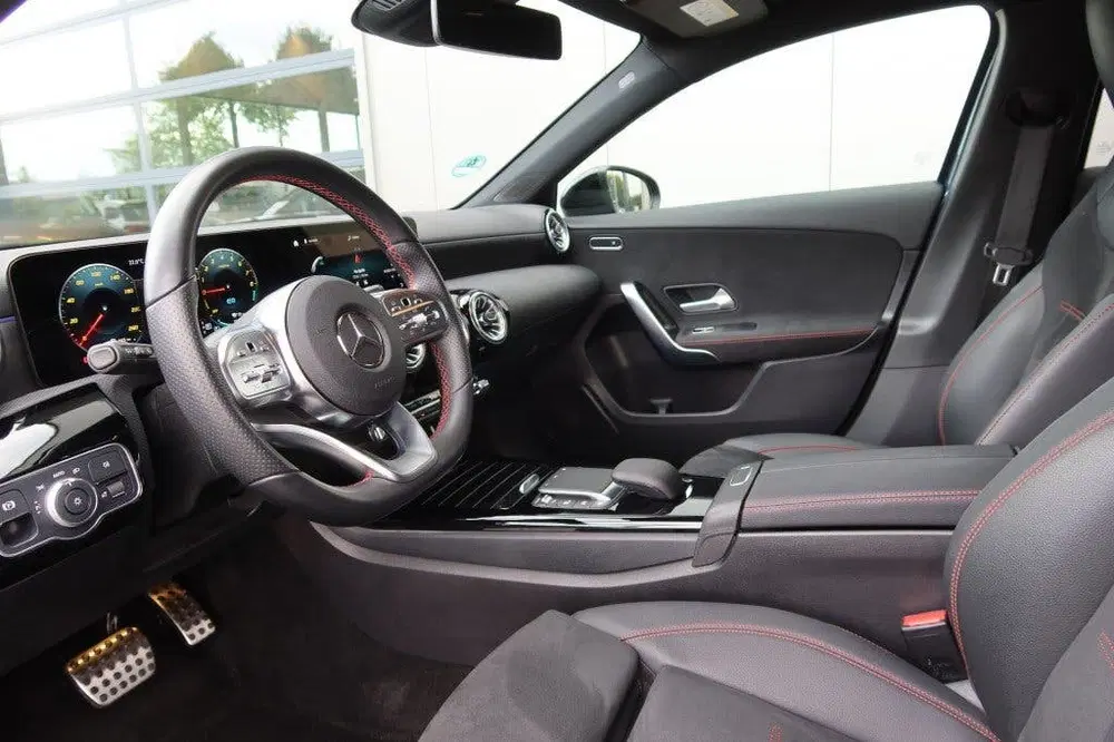 Mercedes-Benz A-Klasse 250 e AMG Line AUTOMAAT Plug in Hybri uit 2022, foto 6