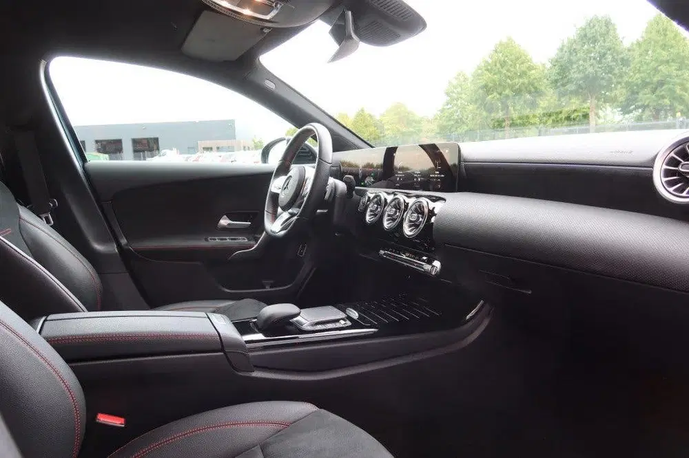 Mercedes-Benz A-Klasse 250 e AMG Line AUTOMAAT Plug in Hybri uit 2022, foto 8