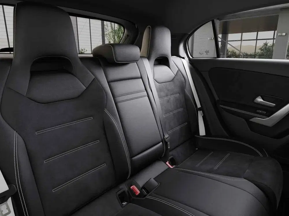 Mercedes-Benz A-Klasse 250 e Business Solution AMG uit 2026, foto 5