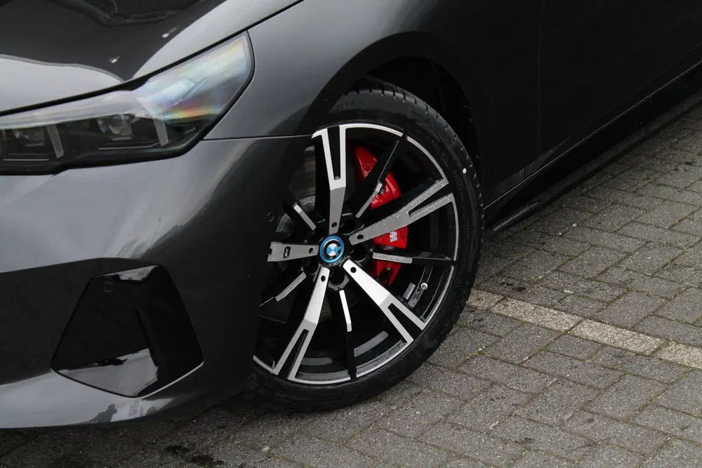 BMW i5 eDrive40 M Sport Automaat uit 2026, foto 15