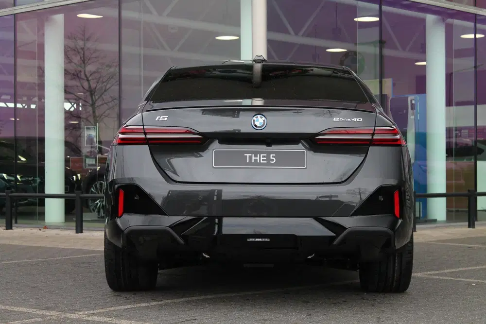 BMW i5 eDrive40 M Sport Automaat uit 2026, foto 9