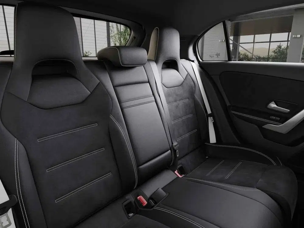 Mercedes-Benz A-Klasse 250 e Business Solution AMG uit 2026, foto 5