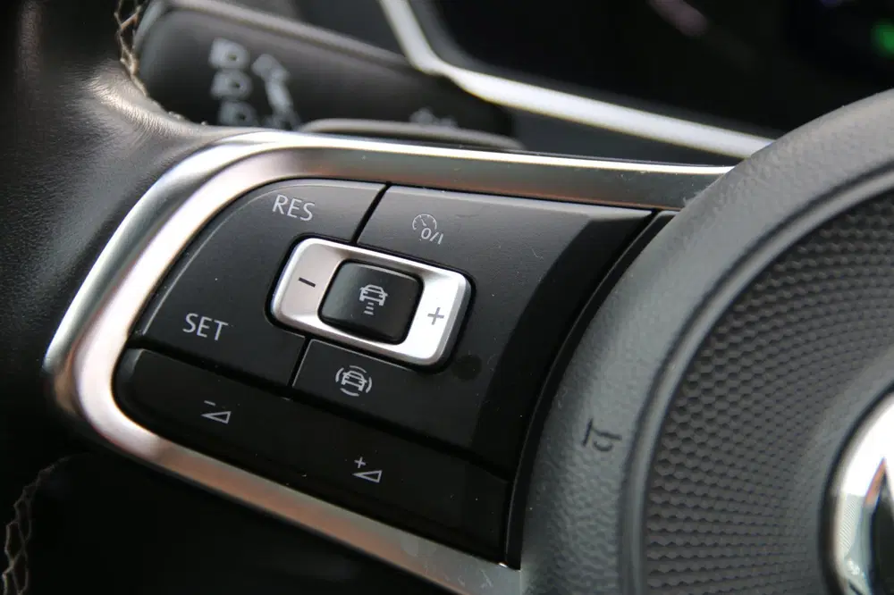 Volkswagen Tiguan Allspace 1.5 TSI Highline R-LINE PANO-DAK uit 2020, foto 14