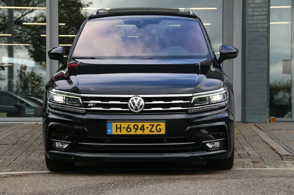 Volkswagen Tiguan Allspace 1.5 TSI Highline R-LINE PANO-DAK uit 2020, foto 2